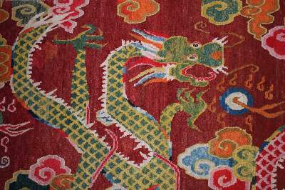 Bild Nr.119: 143-2745 Drachengalerie Tibet: (Asiatika, Teppiche)