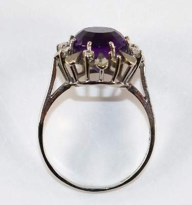 Bild Nr.2: 143-2854 Brillant- Amethystring 585 WG.: (Schmuck, Ringe)