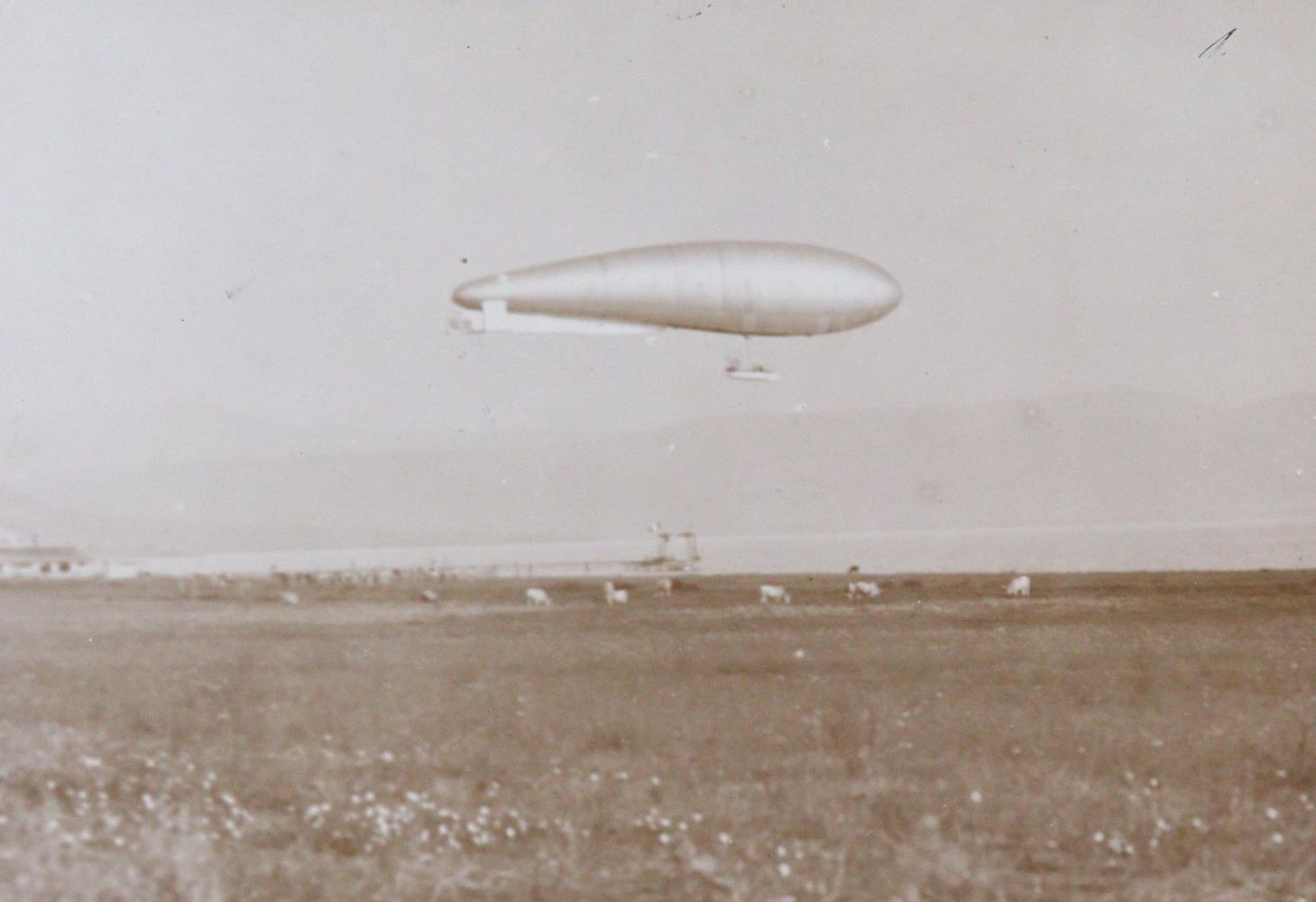 Große Abbildung Nr.2: 144-1488 LZ 127.: (Verschiedene Gebiete - Varia, Aeronautik, Zeppelin)