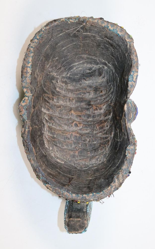 Große Abbildung Nr.3: 144-2302 Bamileke Glasperlen-: (Afrika)