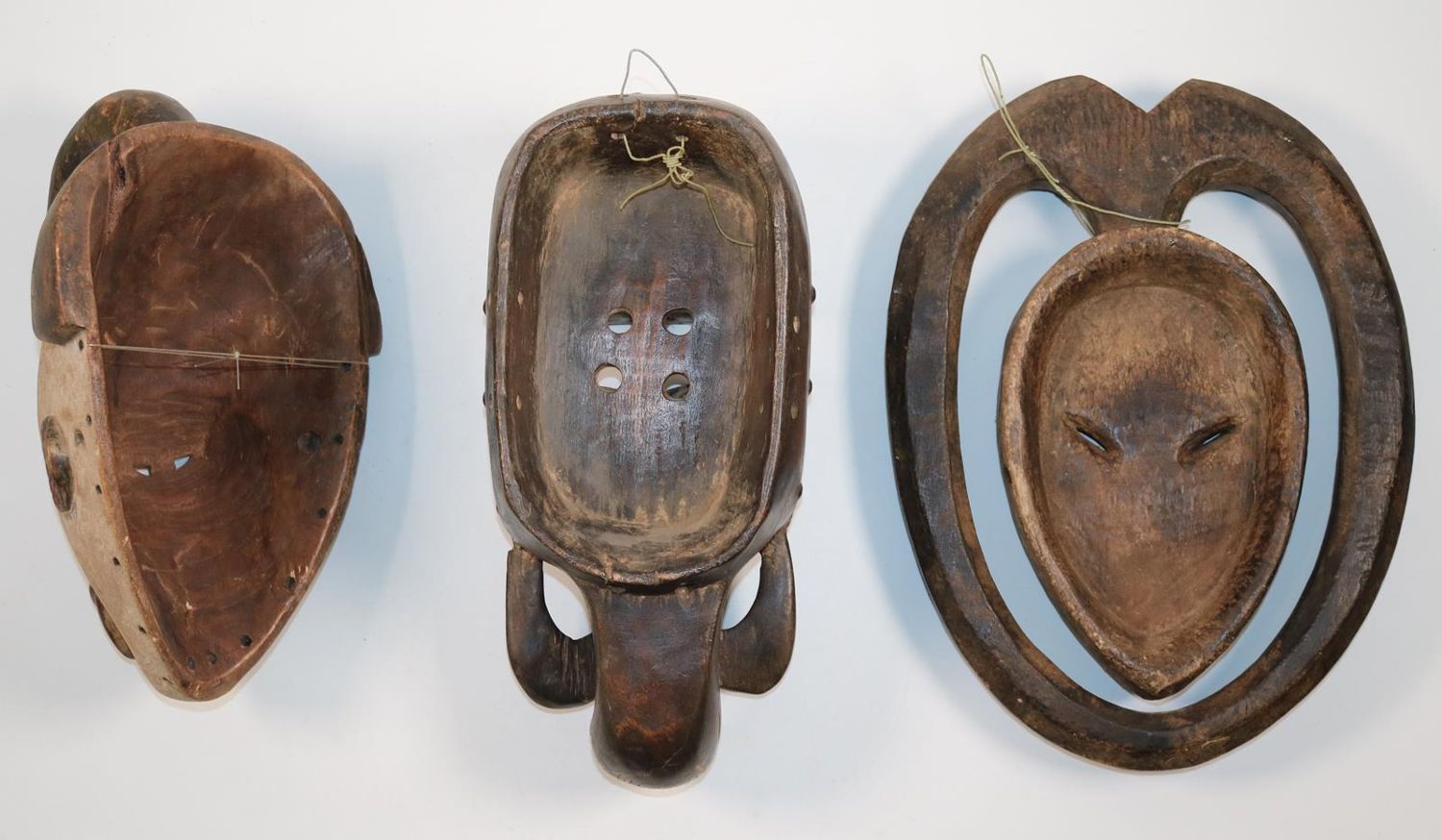 Große Abbildung Nr.2: 144-2381 Afrikanische Masken.: (Afrika, Masken)