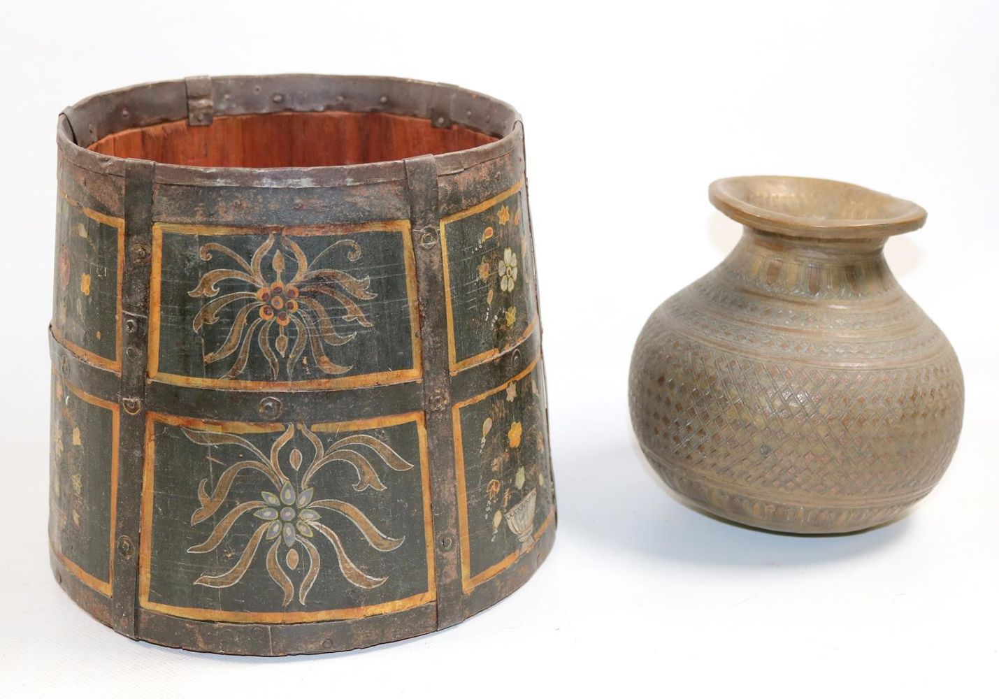 Große Abbildung Nr.1: 144-2500 Orientalische Gefäße.: (Asiatika)