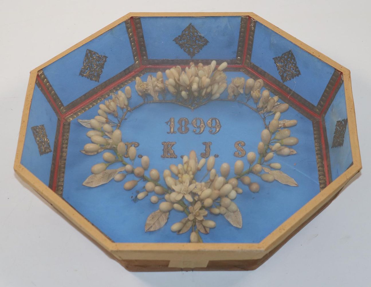 Große Abbildung Nr.2: 144-2631 Klosterarbeiten: (Religiöse Volkskunst)