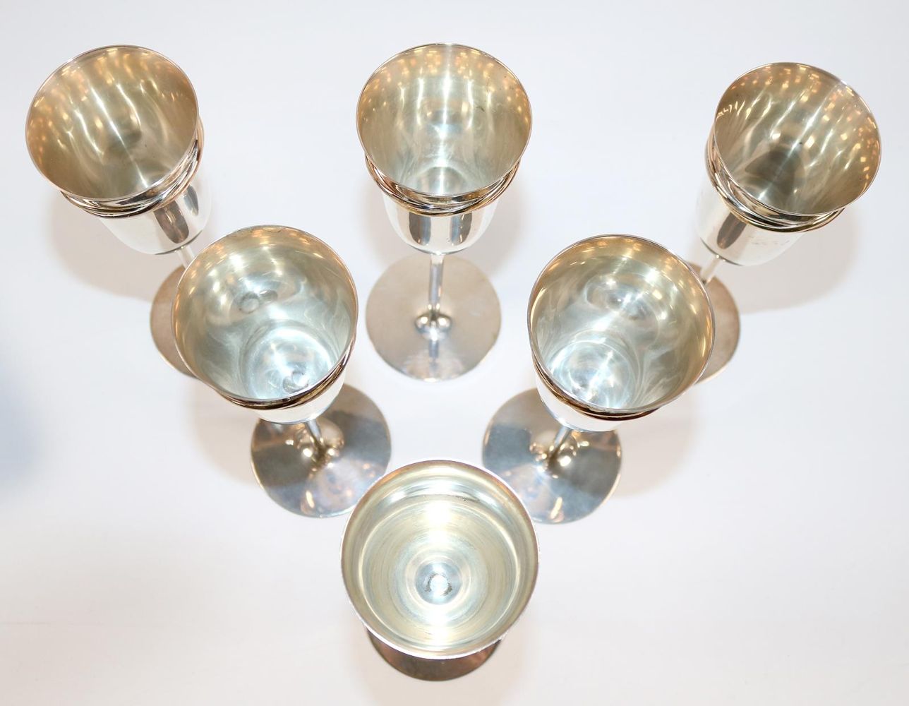 Große Abbildung Nr.4: 144-2666 Cartier Trinity,: (Silber)