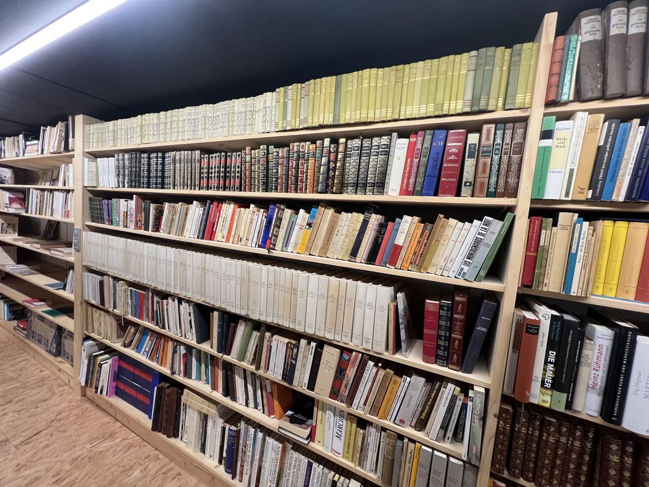 Große Abbildung Nr.5: 144-388 Bibliothek: (Konvolut)