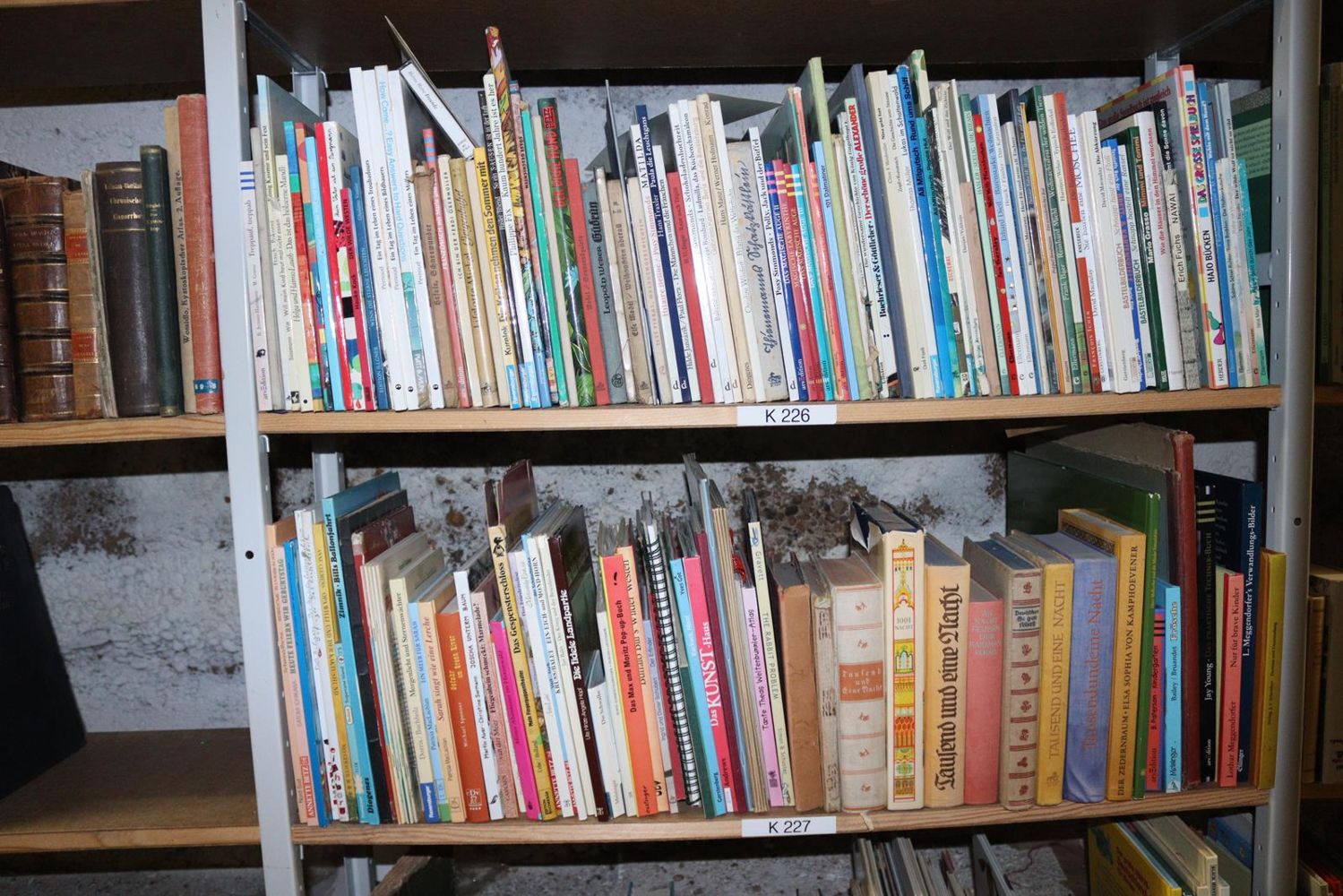 Große Abbildung Nr.5: 144-878 Konvolut: (Kinder- und Jugendbücher)
