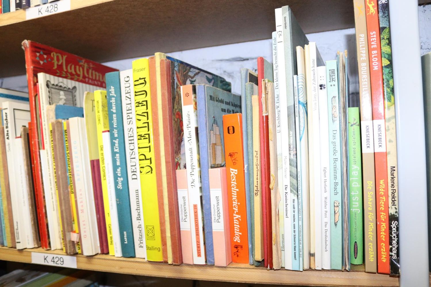 Große Abbildung Nr.18: 144-879 Konvolut: (Kinder- und Jugendbücher)