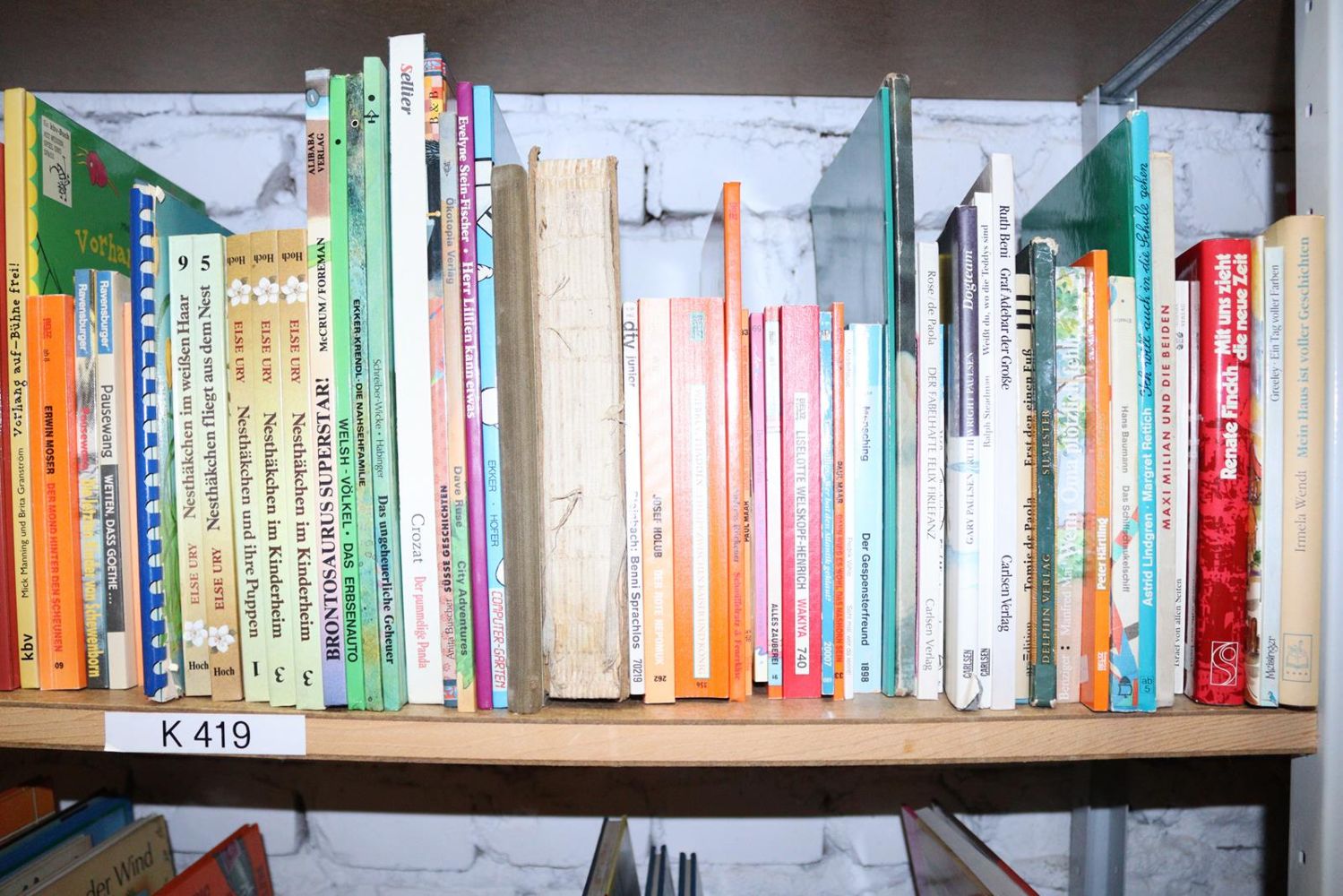 Große Abbildung Nr.6: 144-879 Konvolut: (Kinder- und Jugendbücher)