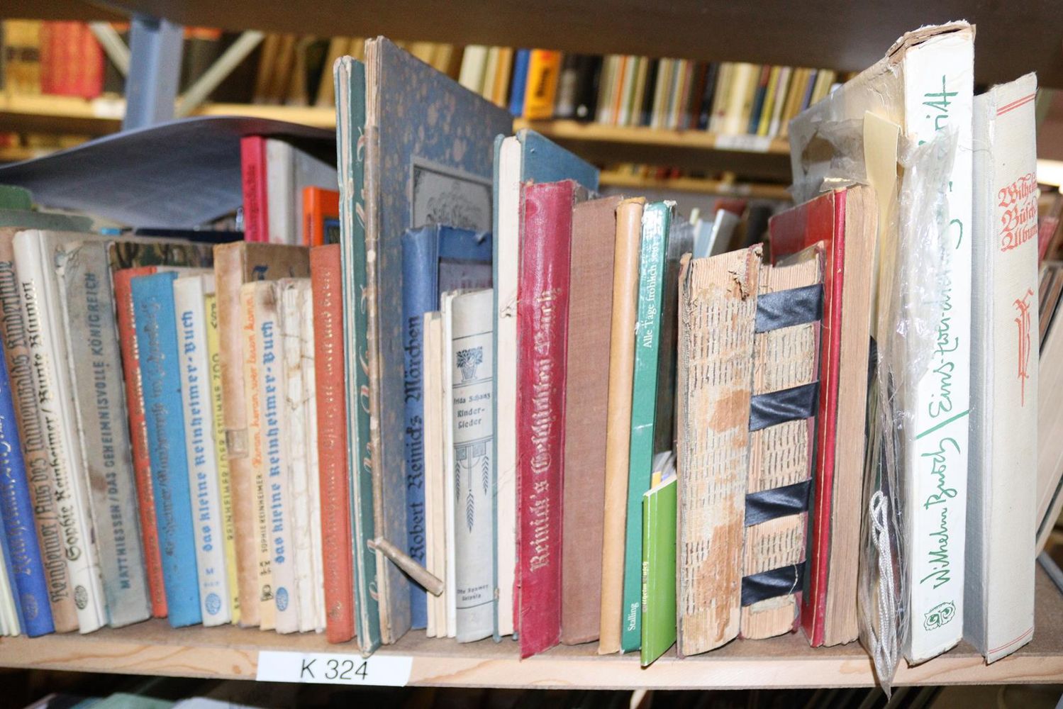 Große Abbildung Nr.22: 144-880 Konvolut: (Kinder- und Jugendbücher)
