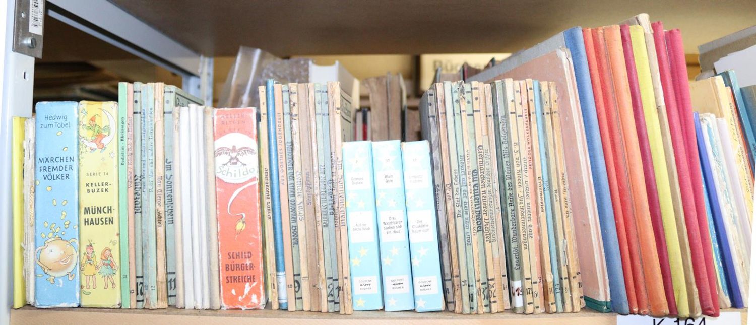 Große Abbildung Nr.5: 144-881 Konvolut: (Kinder- und Jugendbücher)