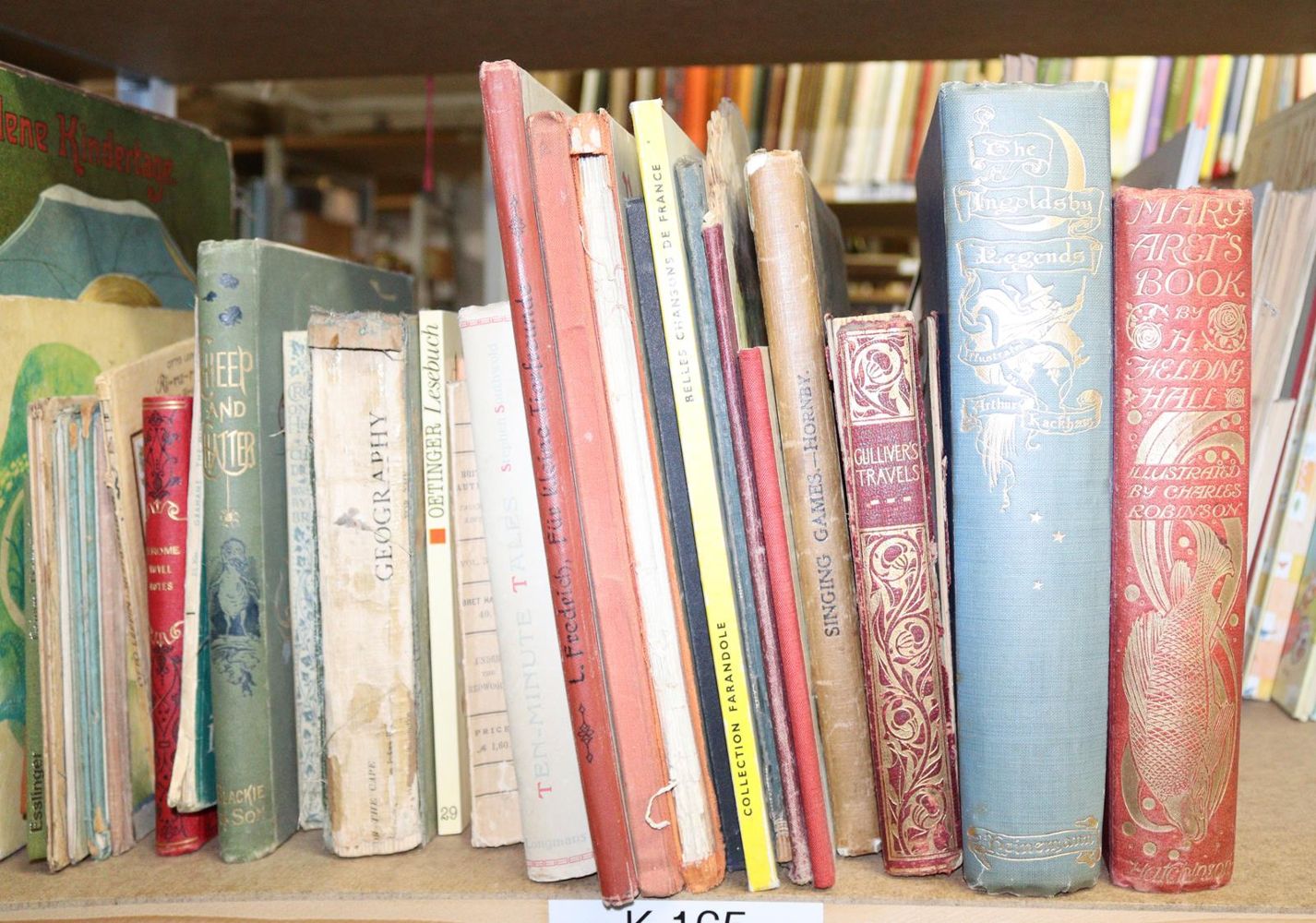 Große Abbildung Nr.8: 144-881 Konvolut: (Kinder- und Jugendbücher)