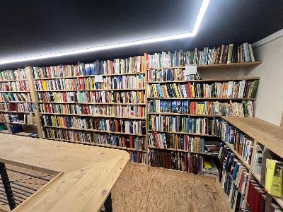 Bild Nr.13: 144-388 Bibliothek: (Konvolut)
