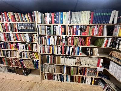 Bild Nr.21: 144-388 Bibliothek: (Konvolut)