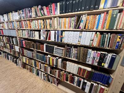 Bild Nr.7: 144-388 Bibliothek: (Konvolut)
