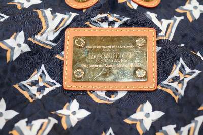 Bild Nr.2: 144-788 Louis Vuitton.: (Aktuelle Mode - Lifestyle - Vintage)