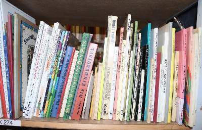 Bild Nr.8: 144-877 Konvolut: (Kinder- und Jugendbücher)