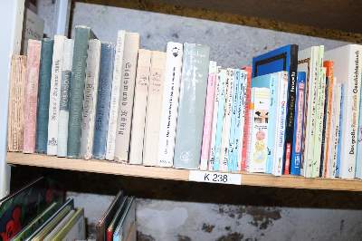 Bild Nr.22: 144-878 Konvolut: (Kinder- und Jugendbücher)