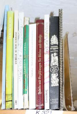 Bild Nr.16: 144-880 Konvolut: (Kinder- und Jugendbücher)