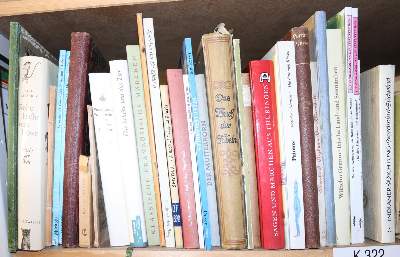 Bild Nr.17: 144-880 Konvolut: (Kinder- und Jugendbücher)