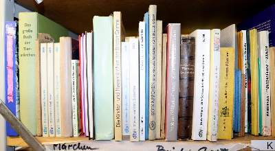 Bild Nr.6: 144-880 Konvolut: (Kinder- und Jugendbücher)