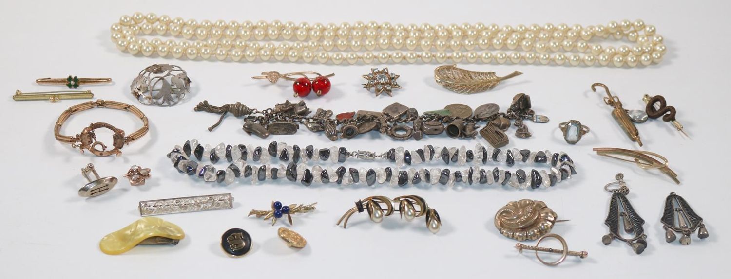 Große Abbildung Nr.2: 145-2650 Schmucksammlung.: (Schmuck)