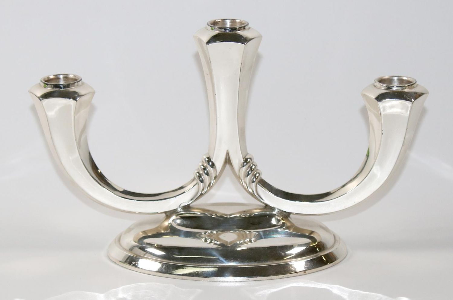 Große Abbildung Nr.1: 145-2658 Art Déco: (Silber)