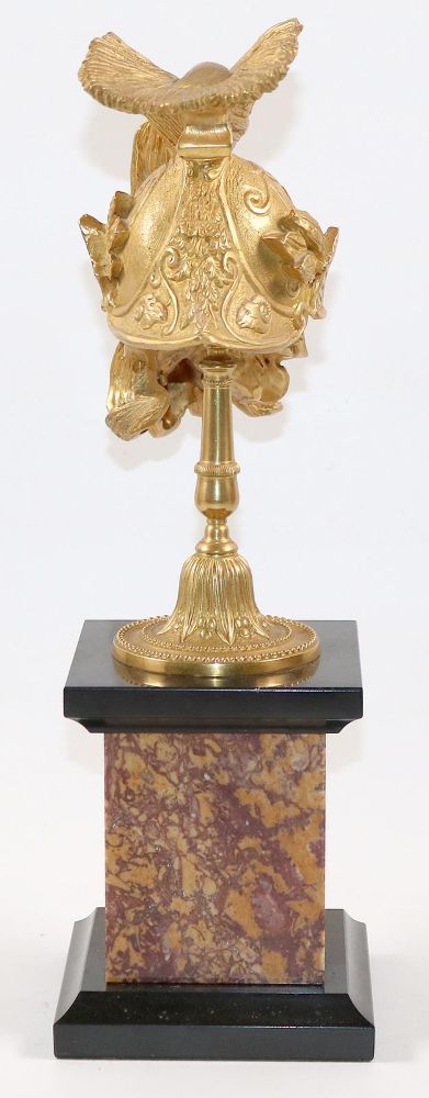 Große Abbildung Nr.2: 145-2700 Römischer Helm: (Skulpturen - Plastiken)