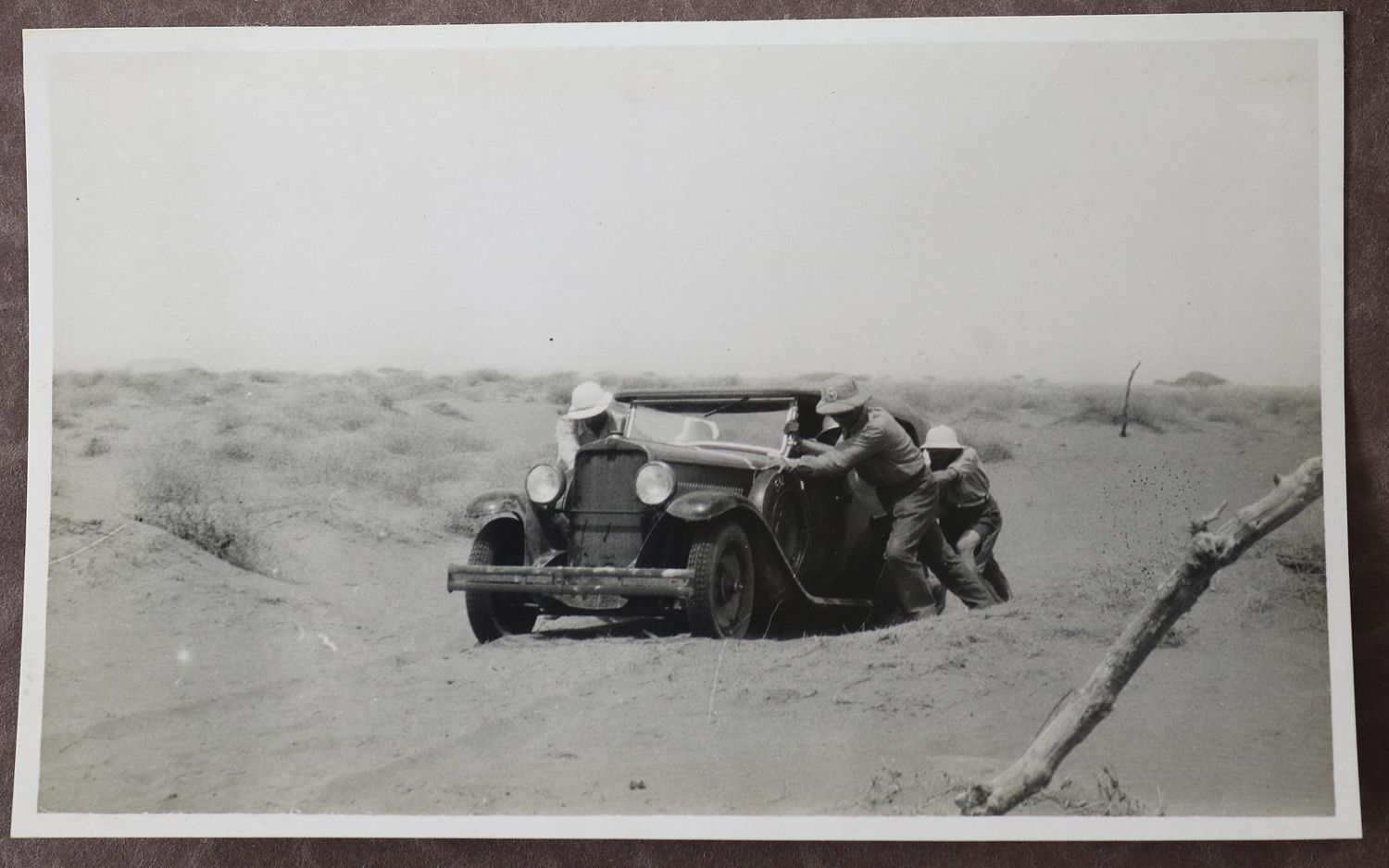 Große Abbildung Nr.4: 145-2753 Eritrea.: (Afrika, Automobil)