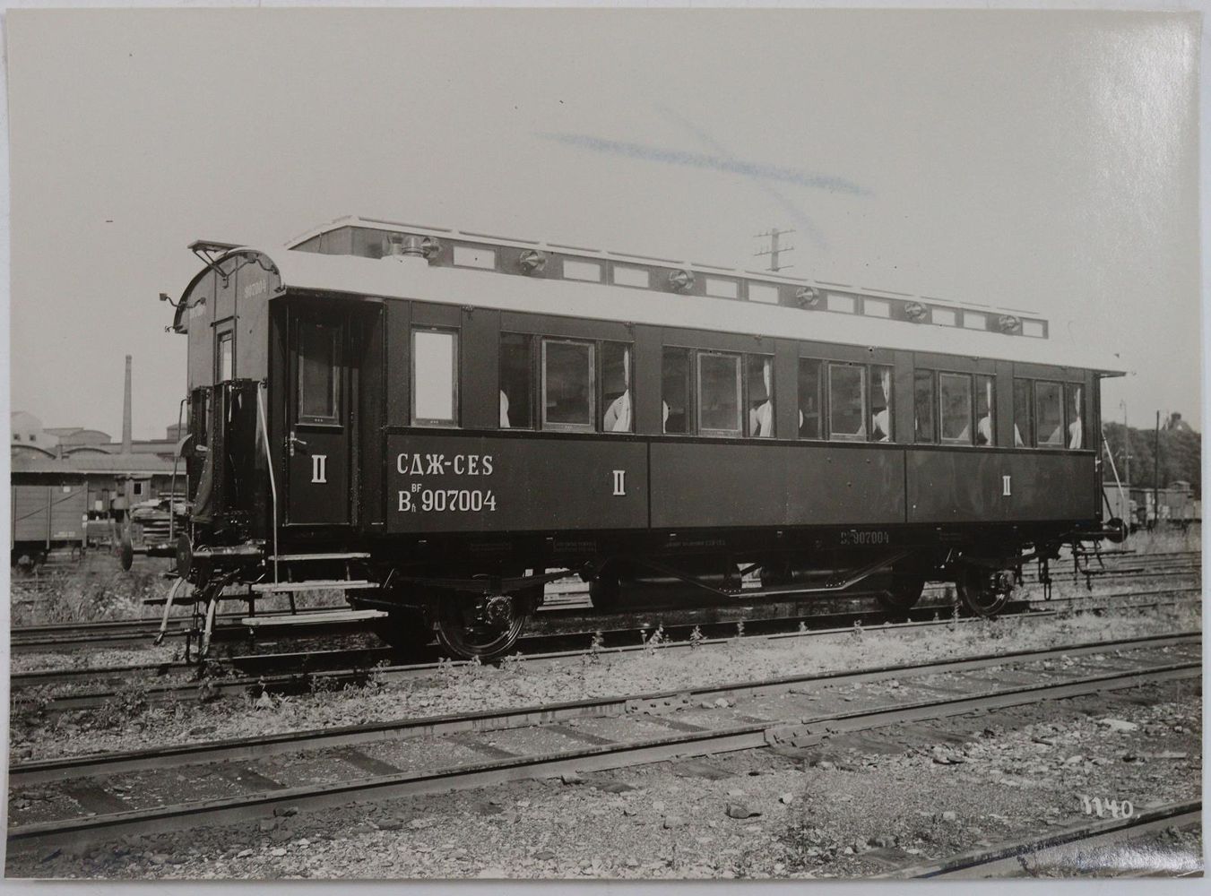 Große Abbildung Nr.4: 145-2805 Lokomotiven und Waggons.: (Eisenbahn)