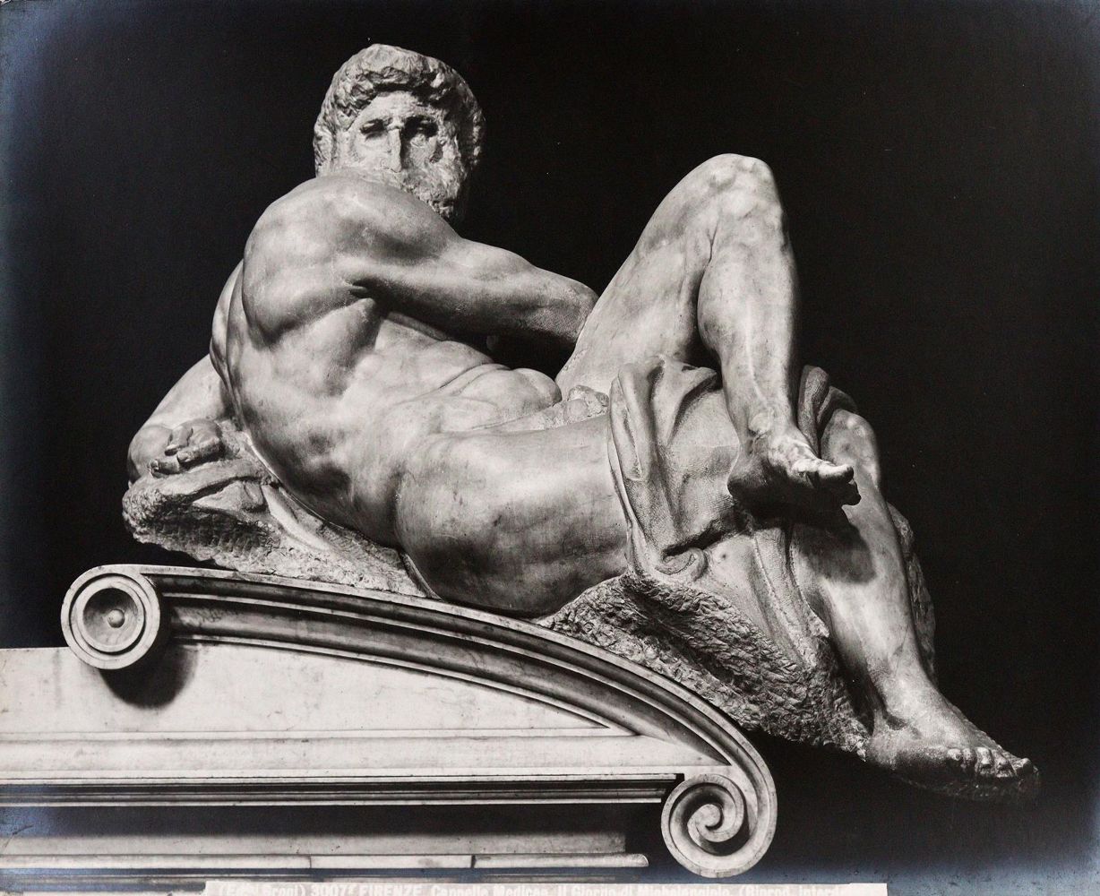Große Abbildung Nr.8: 145-2912 Skulpturen und Kunst.: (Italien)
