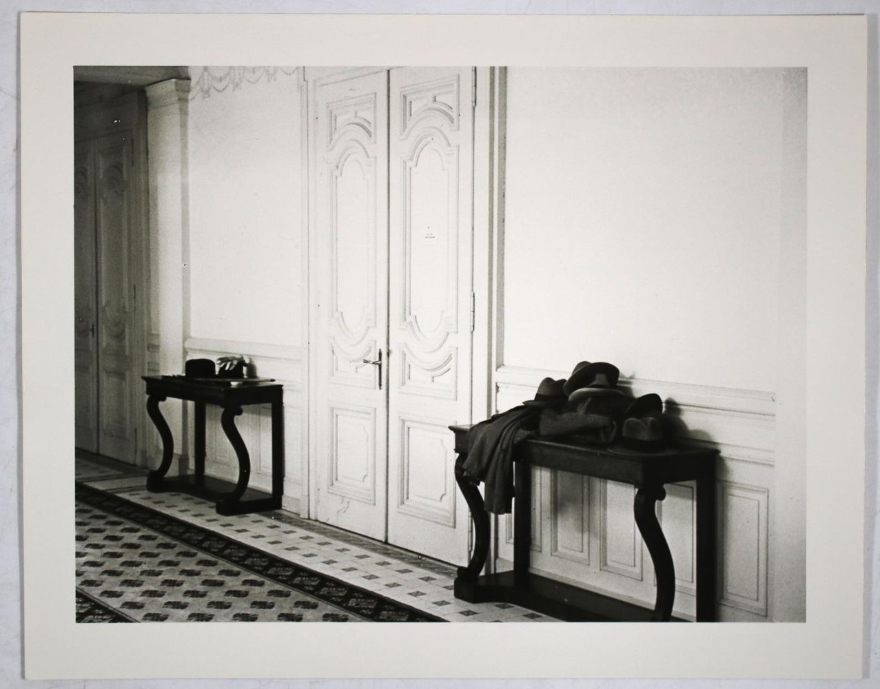 Große Abbildung Nr.4: 145-2990 Salomon, Erich: (Photografs)