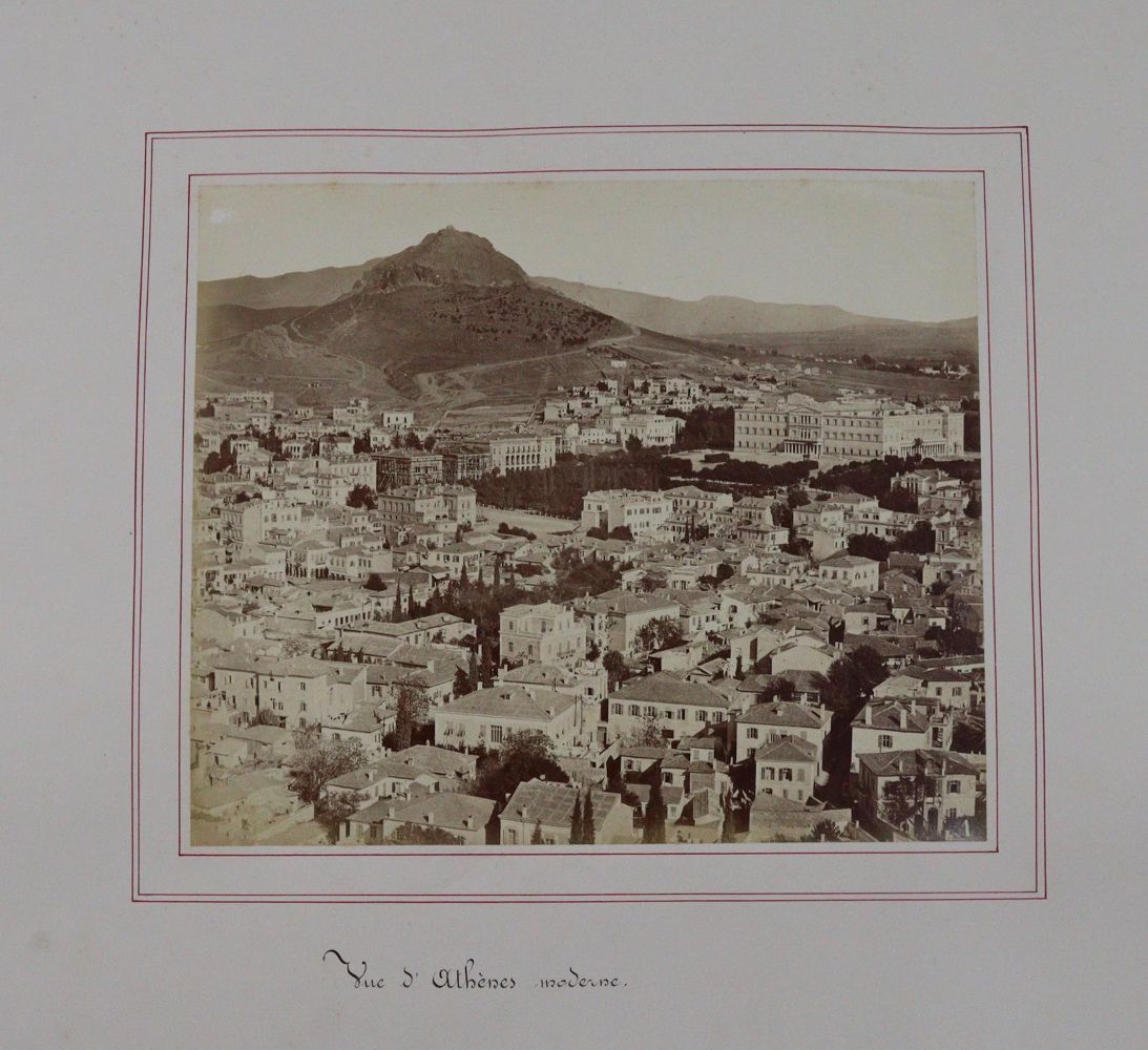 Souveniers de Voyages (titel op omslag). – Album met 71 foto's ca. 1870