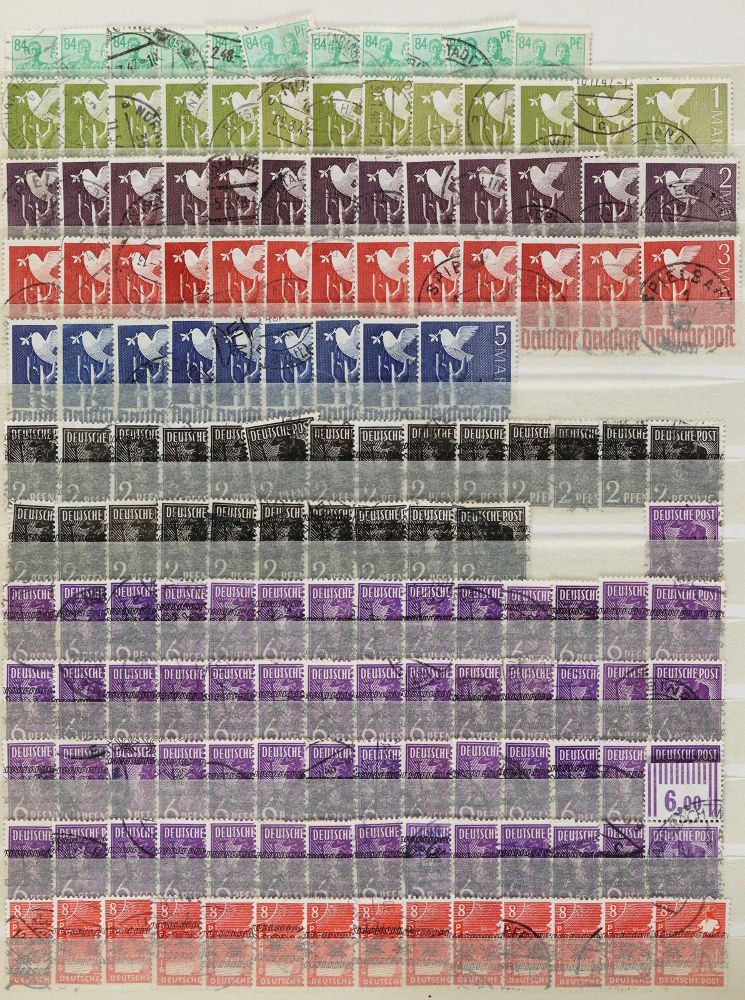 Große Abbildung Nr.1: 145-495 Briefmarken.: (Philatelie)