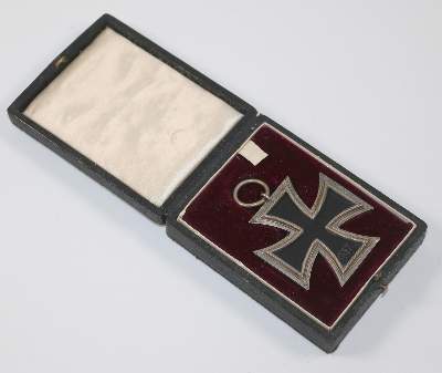 Bild Nr.3: 145-2188 Eisernes Kreuz WK2: (Varia)