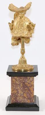 Bild Nr.2: 145-2700 Römischer Helm: (Skulpturen - Plastiken)
