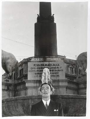 Bild Nr.89: 145-2796 Dali, Salvador.: (Photografs)