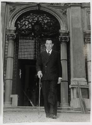 Bild Nr.91: 145-2796 Dali, Salvador.: (Photografs)