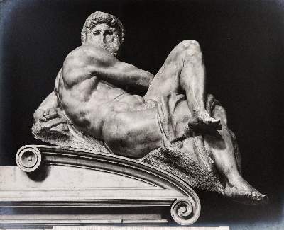 Bild Nr.8: 145-2912 Skulpturen und Kunst.: (Italien)
