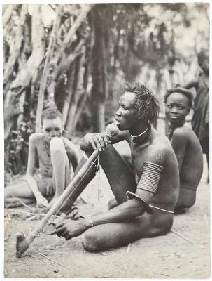 Bild Nr.5: 145-3019 Bernatzik, Hugo: (Südsudan)